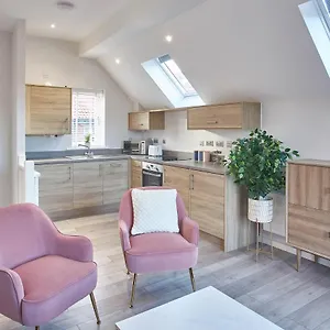 Holiday home Host & - Guillemot House, Whitby